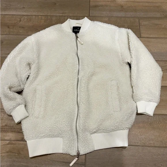 Fabletics oversized bomber cream sherpa zip up jacket Size Small - Picture 2 of 5